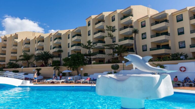 Discover the Magic of Tenerife Villas: Your Ultimate Holiday Retreat
