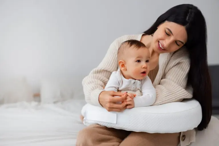 Surrogacy in Oregon & Florida: Compensation, Requirements, and How to Become a Surrogate with OneWorld Generations